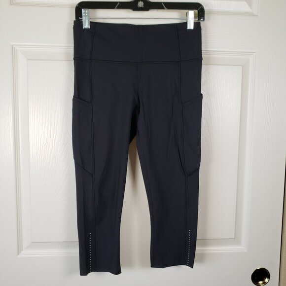 Lululemon Fast & Free Crop II 19" Pockets & Reflective Dots Set of 3 Size 8 - Picture 2 of 16